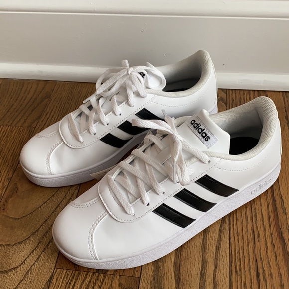 Adidas Sneakers, fits like 6.5US white color - Picture 4 of 14